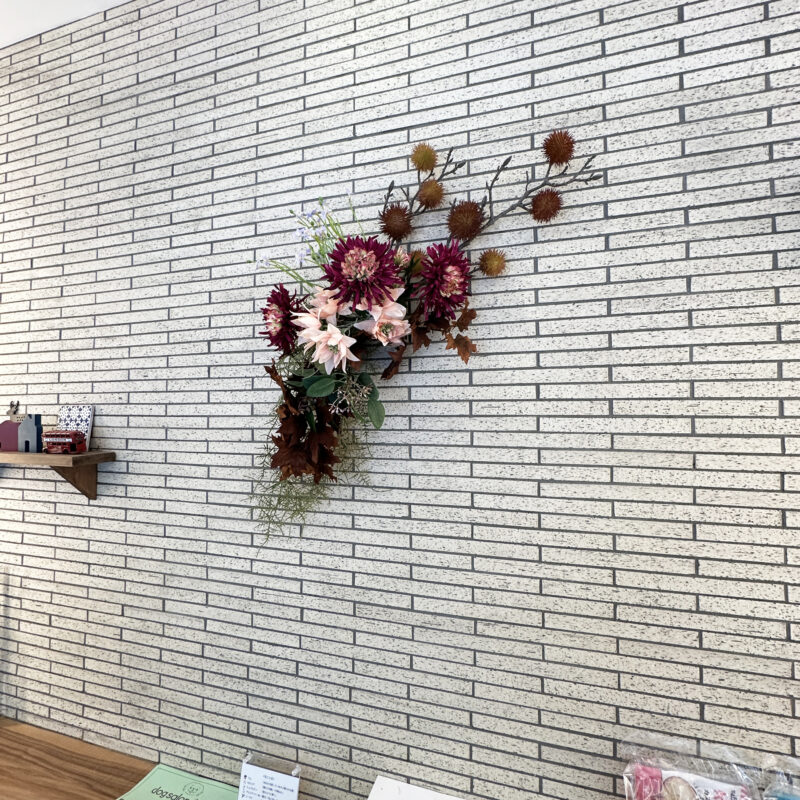 ホワイトホームズ,不動産,レンタルフラワー,定期装花,アーティフィシャルフラワー,受付,オフィス受付,受付スペース